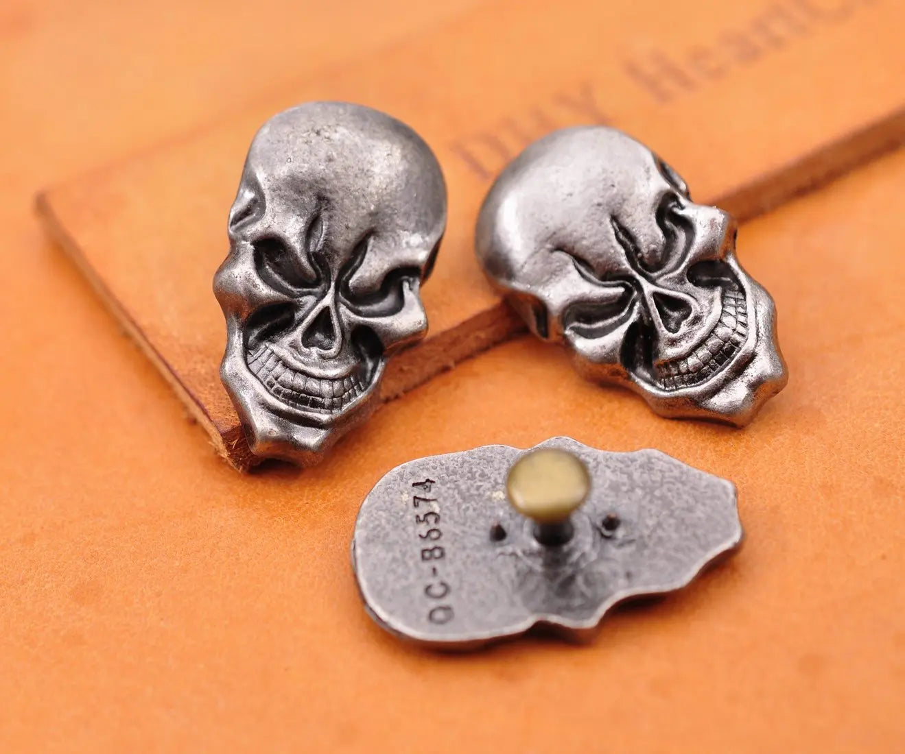 Pin Skull